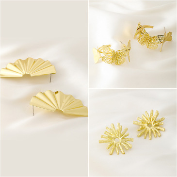 Fan shaped earrings #9306