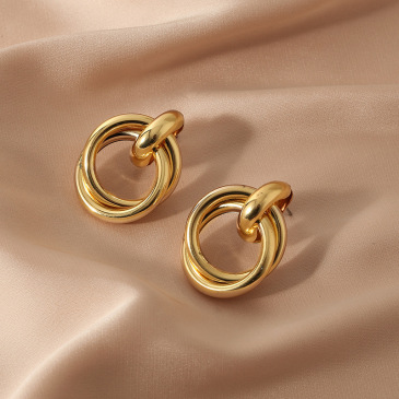 Vintage Earrings #9304